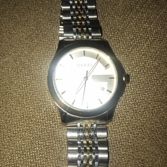 Gucci Mens watch. G timeless comes with box - Picture 2 of 3